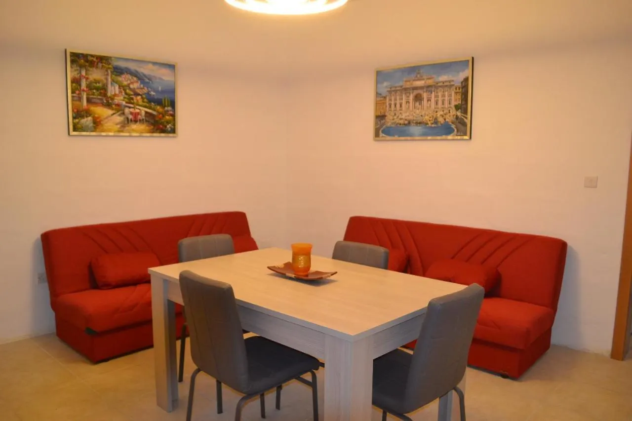 La Luna Town House Sliema