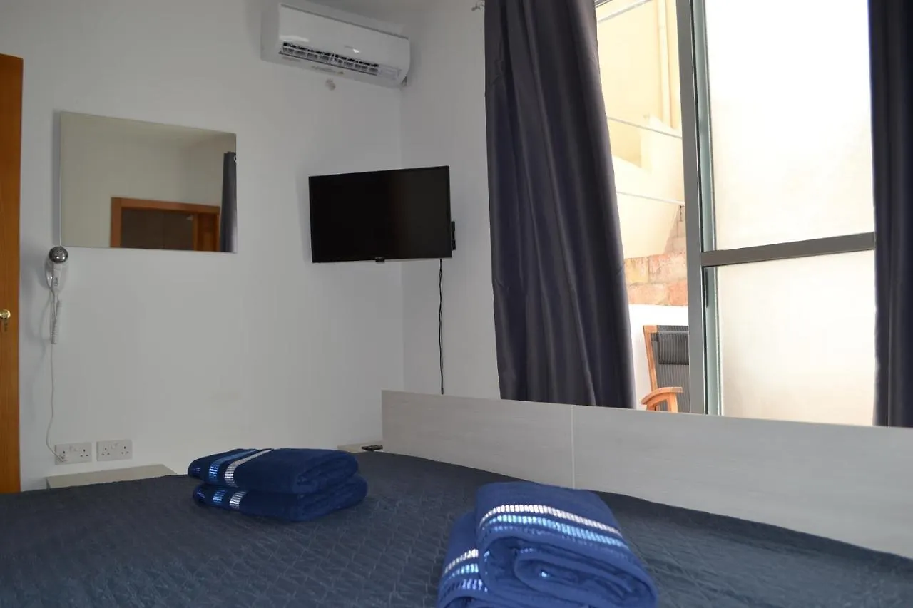 La Luna Town House Sliema Guest house